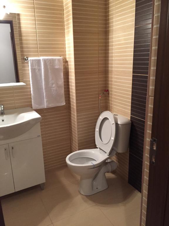 Vilagio Apartments Năvodari Екстериор снимка